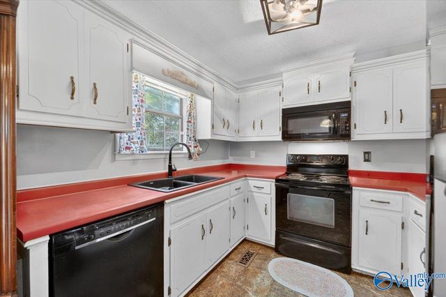 3908 Maysville Road, Huntsville, AL 35811