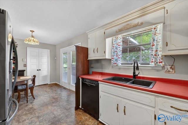 3908 Maysville Road, Huntsville, AL 35811