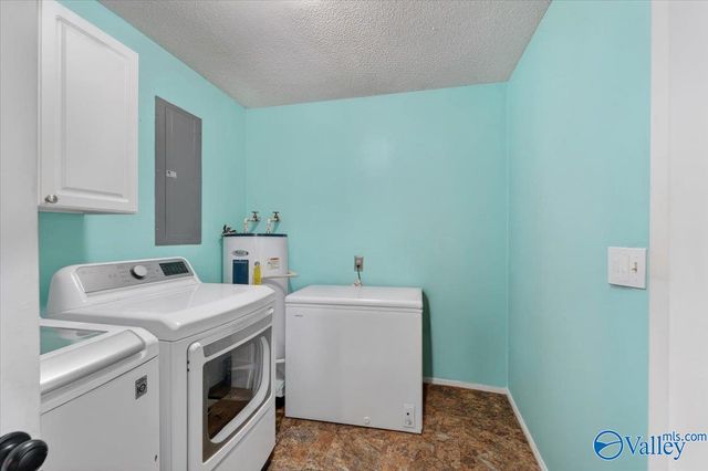 3908 Maysville Road, Huntsville, AL 35811