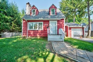 17 Orchard St, Pompton Lakes Boro, NJ 07442
