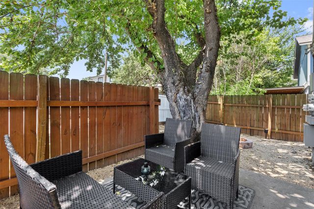 1307 Southport DR B, Austin, TX 78704