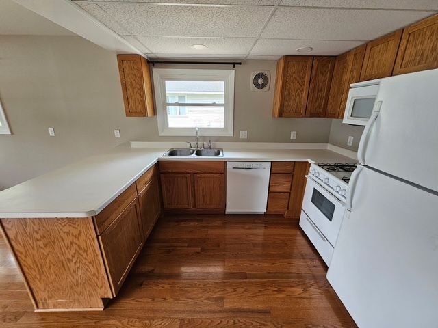 103 N Greenfield Avenue, Crystal Lake, IL 60014