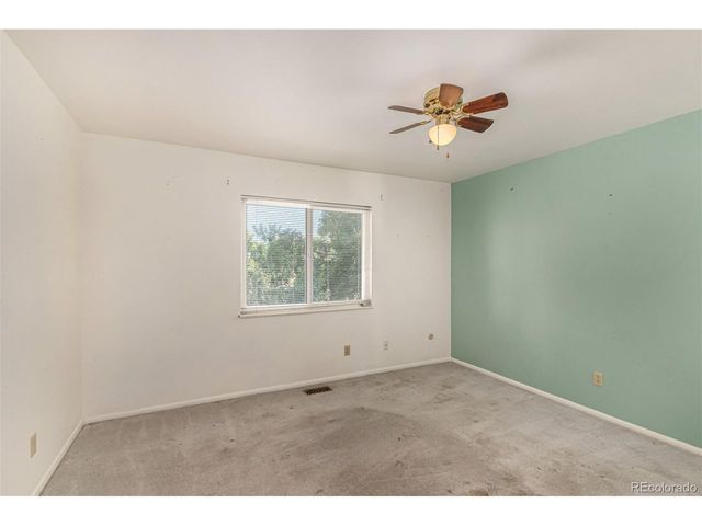 17523 E Lasalle Dr, Aurora, CO 80013