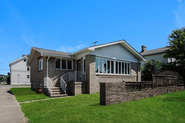 600 Indiana Ave, Monaca, PA 15061