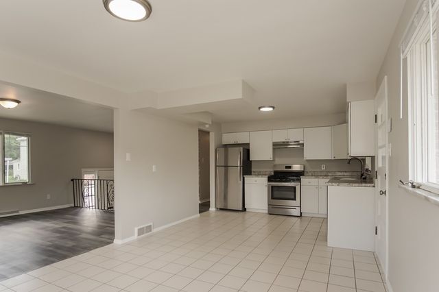 600 Indiana Ave, Monaca, PA 15061