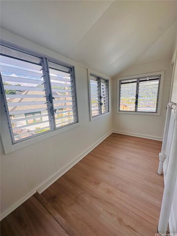 2664 Waolani Avenue C, Honolulu, HI 96817