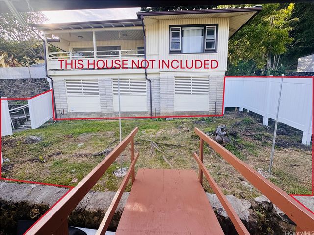 2664 Waolani Avenue C, Honolulu, HI 96817