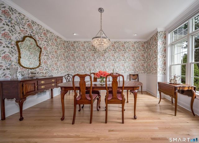 6 Parkman Place, Old Saybrook, CT 06475