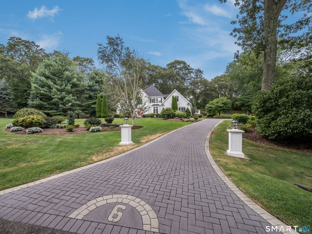 6 Parkman Place, Old Saybrook, CT 06475