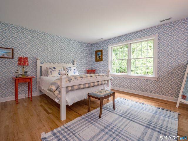 6 Parkman Place, Old Saybrook, CT 06475