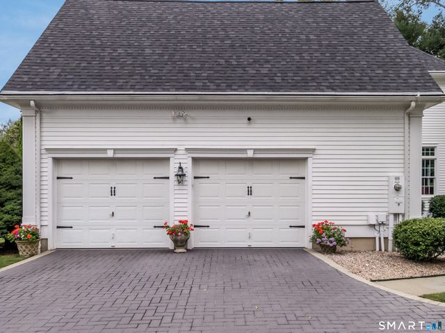 6 Parkman Place, Old Saybrook, CT 06475