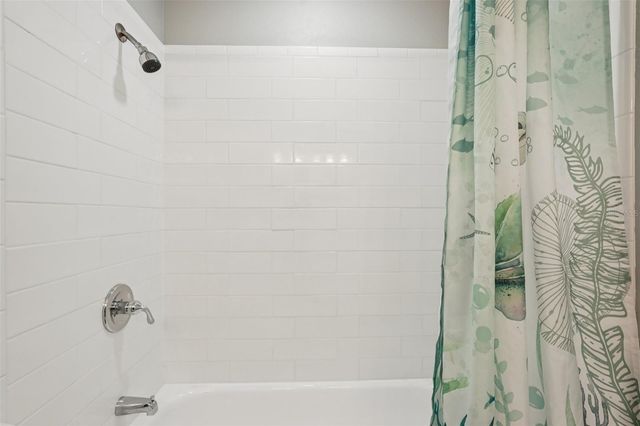 6570 COLISEUM BOULEVARD, Port Charlotte, FL 33981