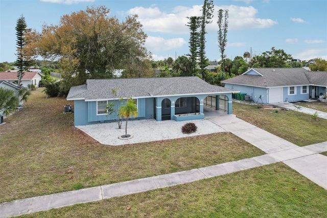 6570 COLISEUM BOULEVARD, Port Charlotte, FL 33981