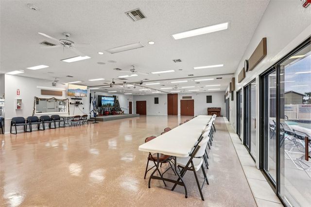 6570 COLISEUM BOULEVARD, Port Charlotte, FL 33981