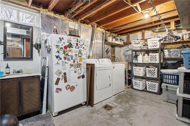 2553 Spooner Avenue, Altoona, WI 54720