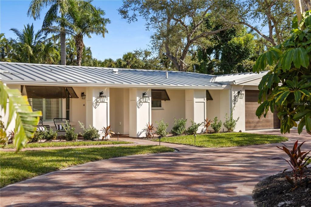 3851 TANGIER TERRACE, Sarasota, FL 34239
