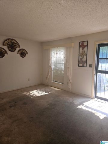 6916 KIMBERLY AVENUE, Birmingham, AL 35212