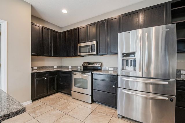 6844 SUNDROP STREET, Harmony, FL 34773