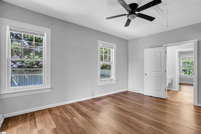 2 Bridge Road, Taylors, SC 29687