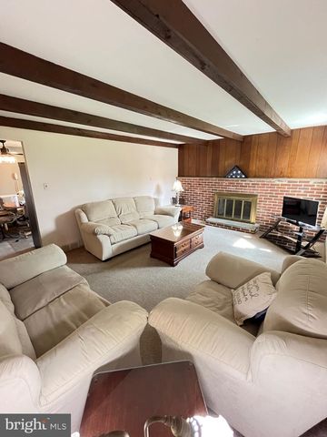 36 DEVON RD, Southampton, PA 18966