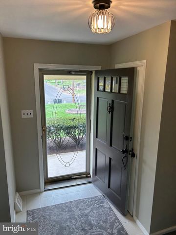 36 DEVON RD, Southampton, PA 18966