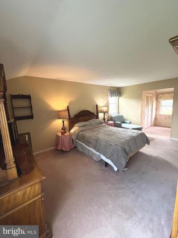 36 DEVON RD, Southampton, PA 18966