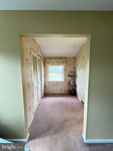 36 DEVON RD, Southampton, PA 18966