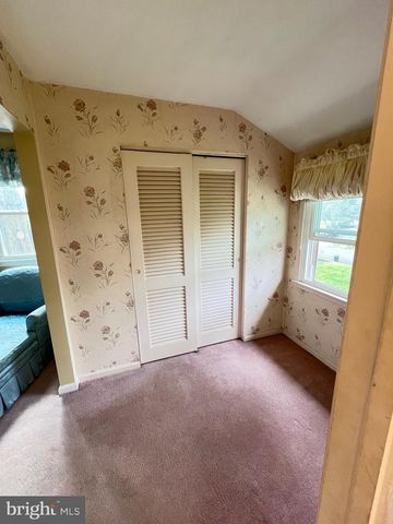 36 DEVON RD, Southampton, PA 18966