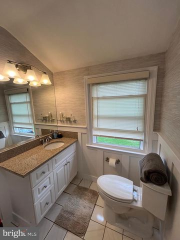 36 DEVON RD, Southampton, PA 18966