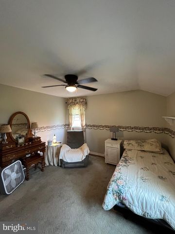 36 DEVON RD, Southampton, PA 18966