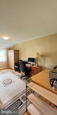 36 DEVON RD, Southampton, PA 18966