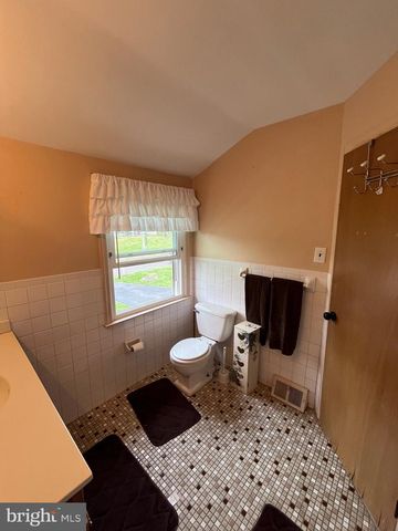 36 DEVON RD, Southampton, PA 18966