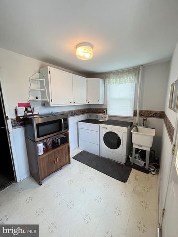 36 DEVON RD, Southampton, PA 18966