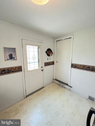 36 DEVON RD, Southampton, PA 18966