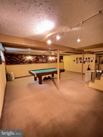 36 DEVON RD, Southampton, PA 18966