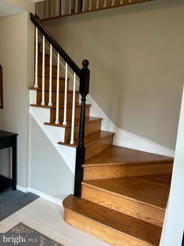 36 DEVON RD, Southampton, PA 18966