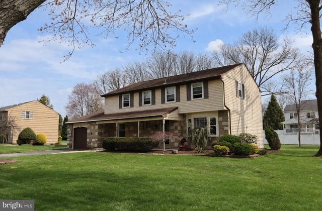 36 DEVON RD, Southampton, PA 18966