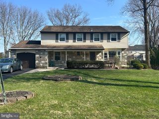 36 DEVON RD, Southampton, PA 18966