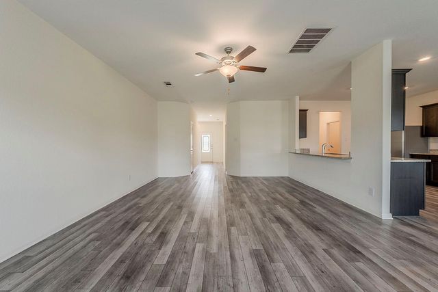 1025 Violet LN, Kyle, TX 78640
