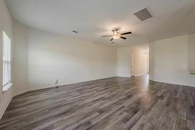 1025 Violet LN, Kyle, TX 78640