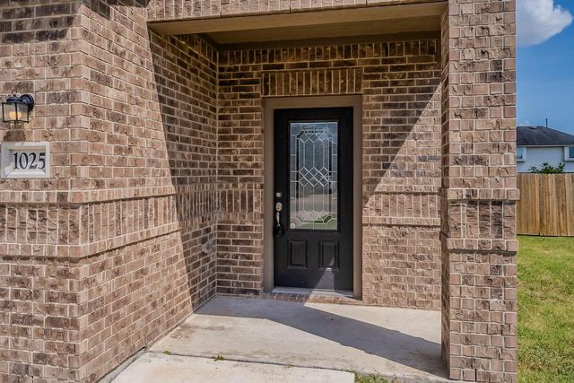 1025 Violet LN, Kyle, TX 78640