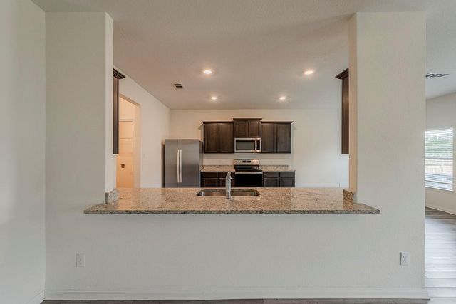 1025 Violet LN, Kyle, TX 78640