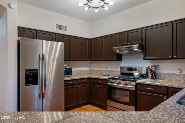 2711 W Camino De La Caterva, Tucson, AZ 85742