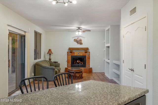 2711 W Camino De La Caterva, Tucson, AZ 85742