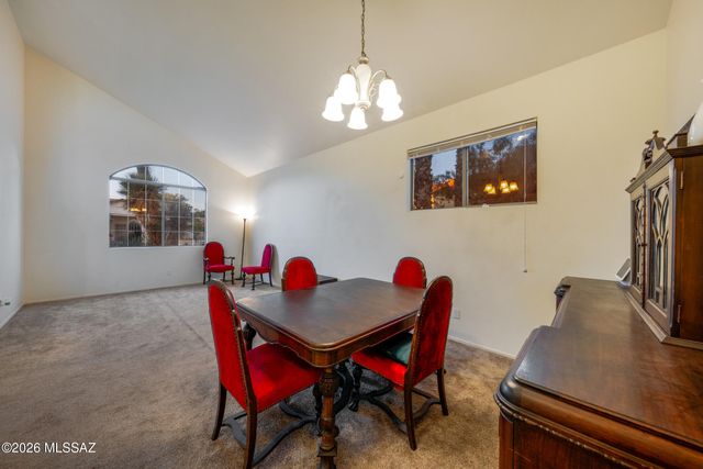 2711 W Camino De La Caterva, Tucson, AZ 85742