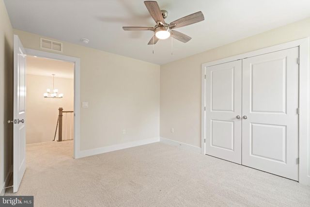 808 LONG MEADOW DR, Fredericksburg, VA 22406