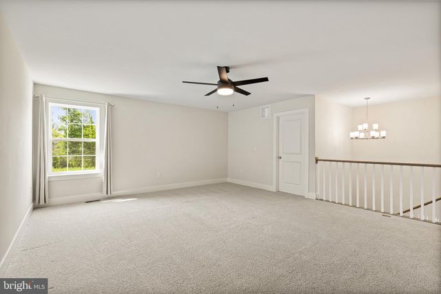 808 LONG MEADOW DR, Fredericksburg, VA 22406