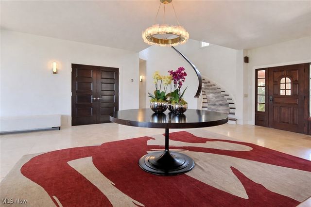 32894 Lake Road, Avon Lake, OH 44012