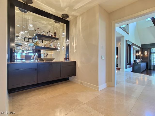 32894 Lake Road, Avon Lake, OH 44012