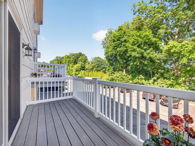 187 Doxbury Lane, Suffern, NY 10901